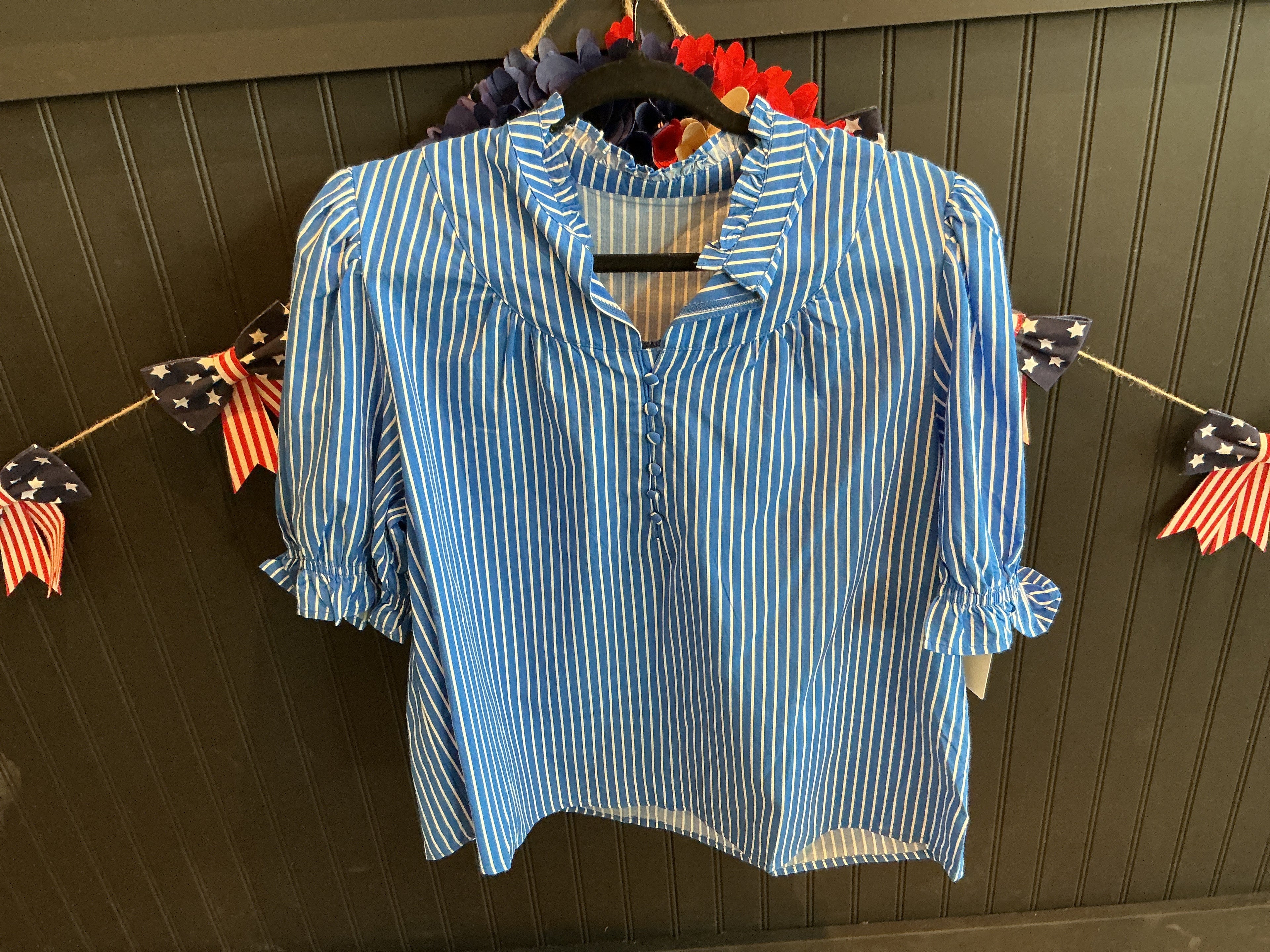 Blue and white stripe puff sleeve