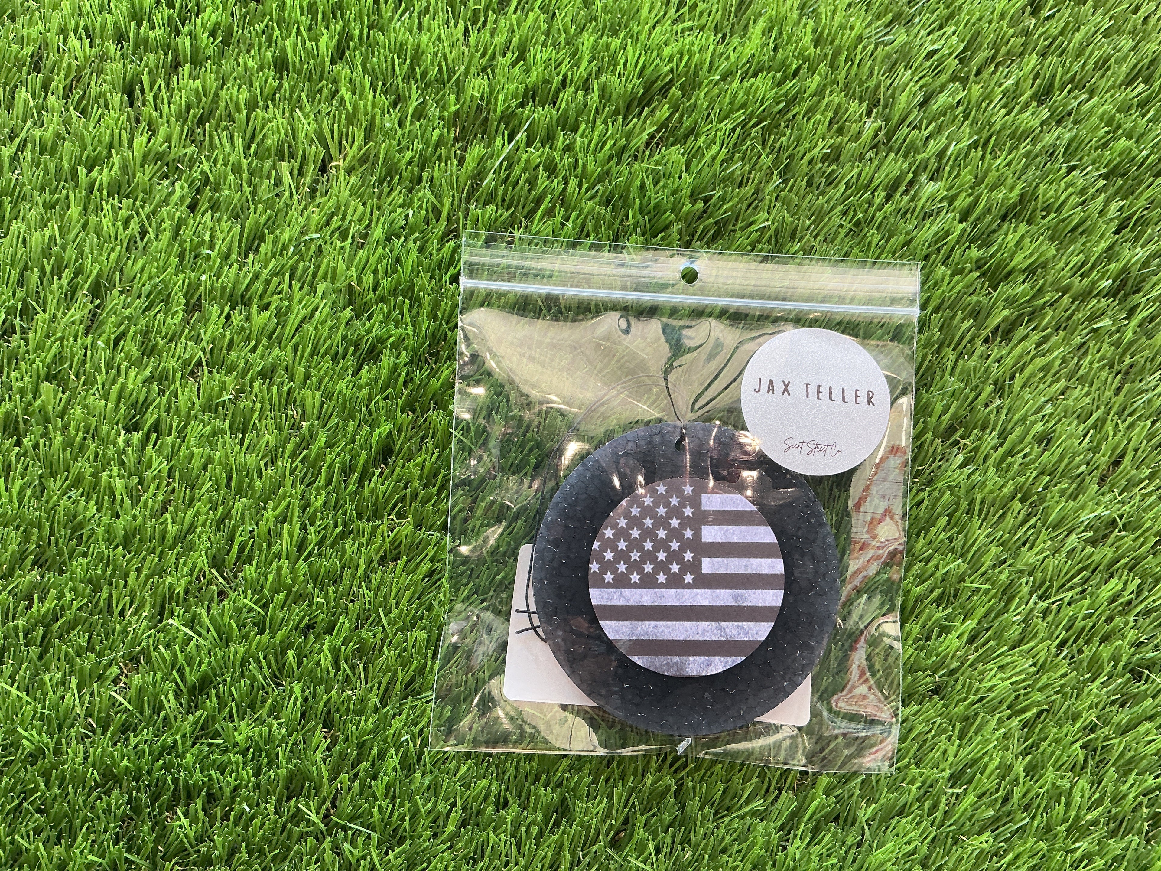 Freshie- Flag Round