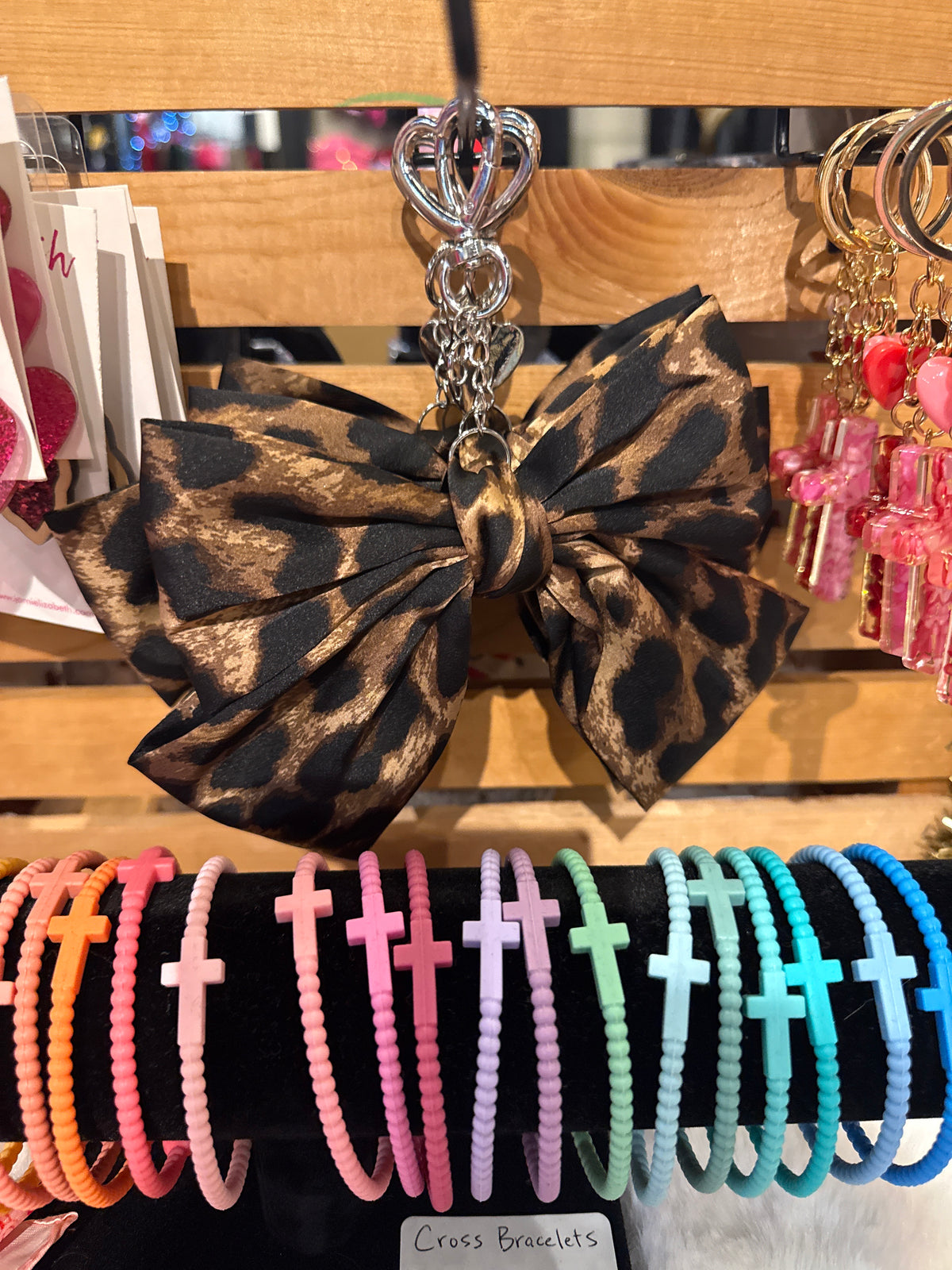 Leopard bow keychain
