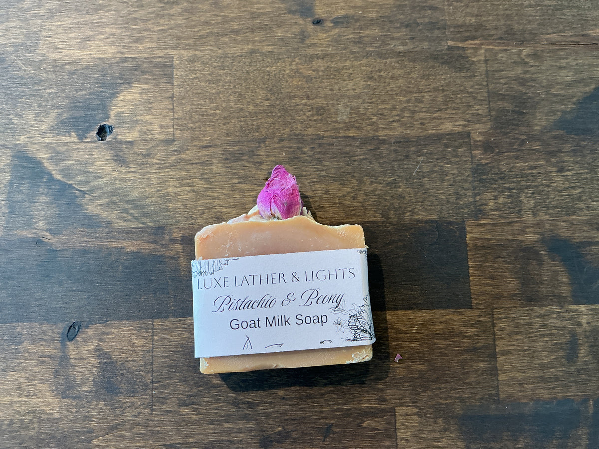 Pistachio & Peony Goatmilk Soap