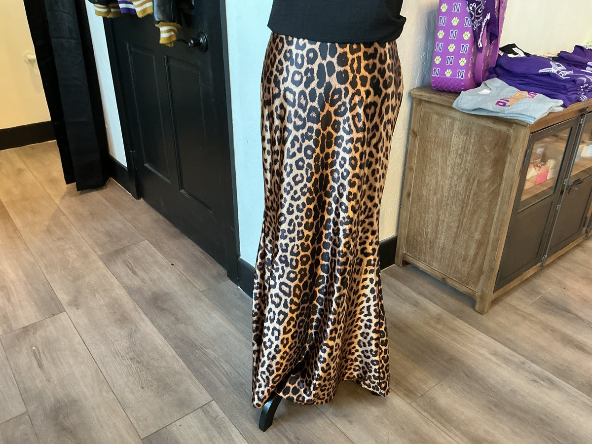 Hemline Leopard Hi/Low Skirt