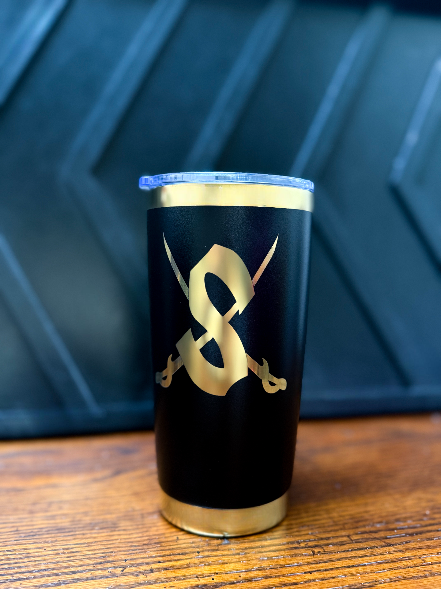 20 oz Swords Up Cup