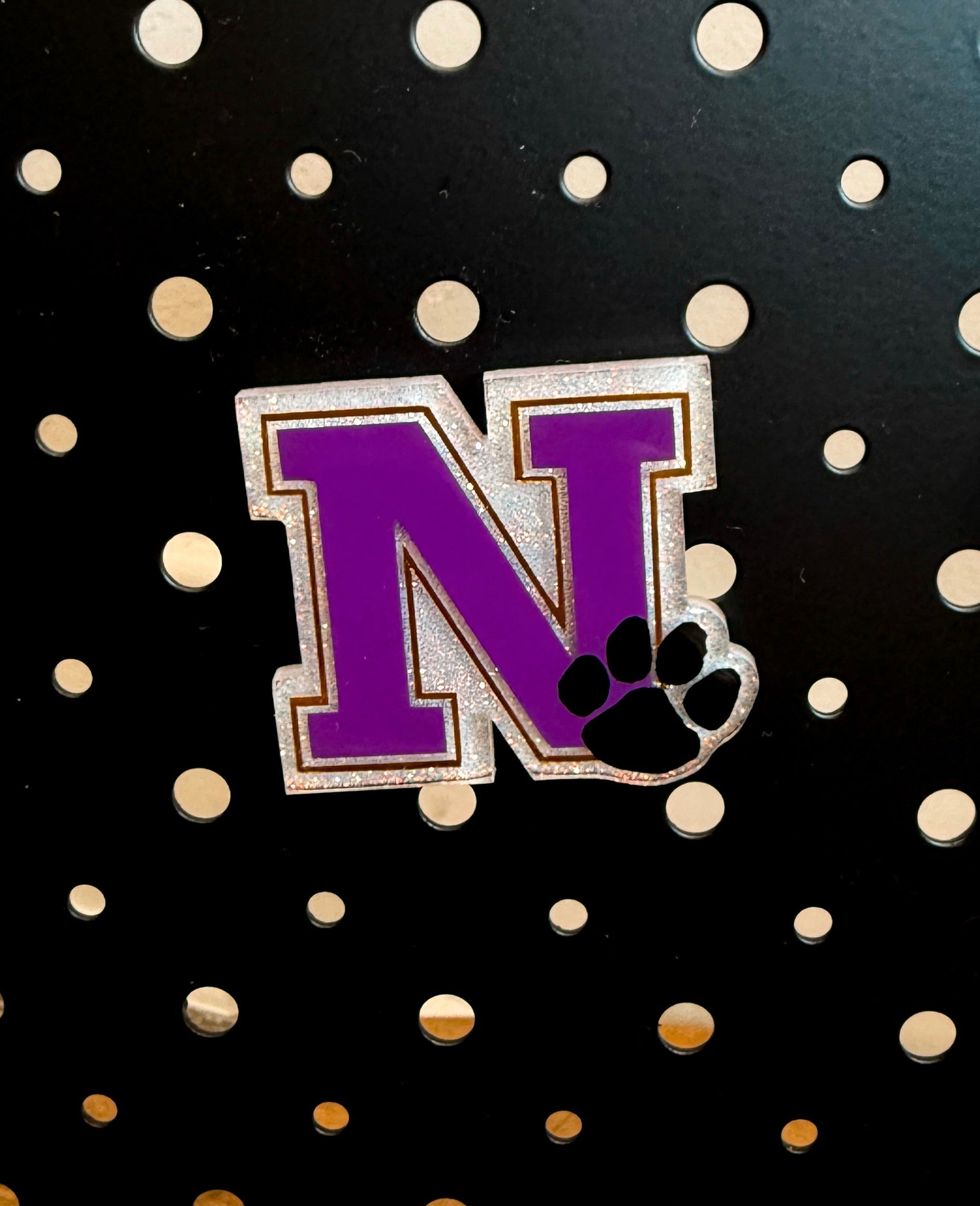 Navarro "N" w/ Paw Magnet