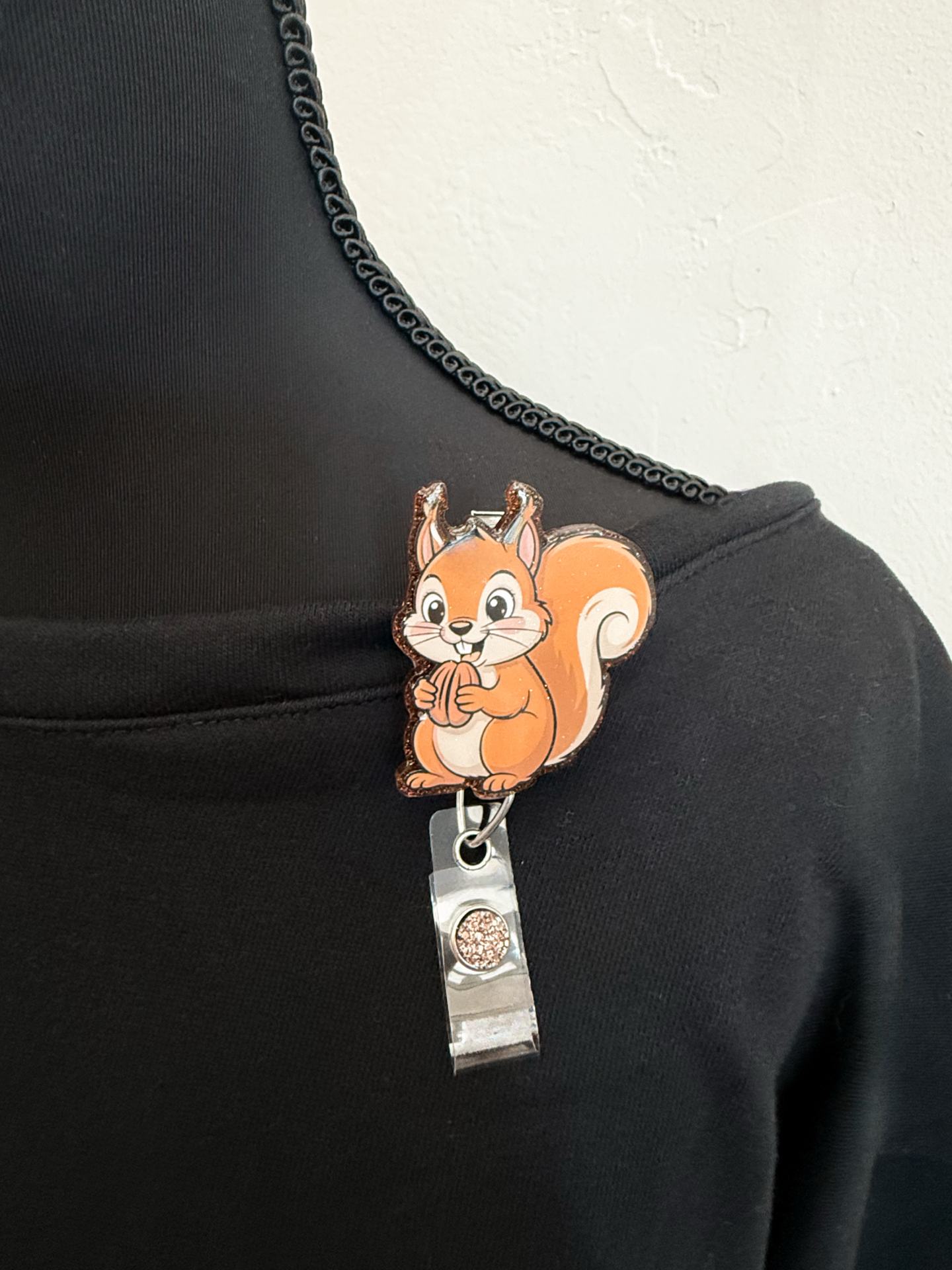 Squirrel w/ Pecan Badge Reel