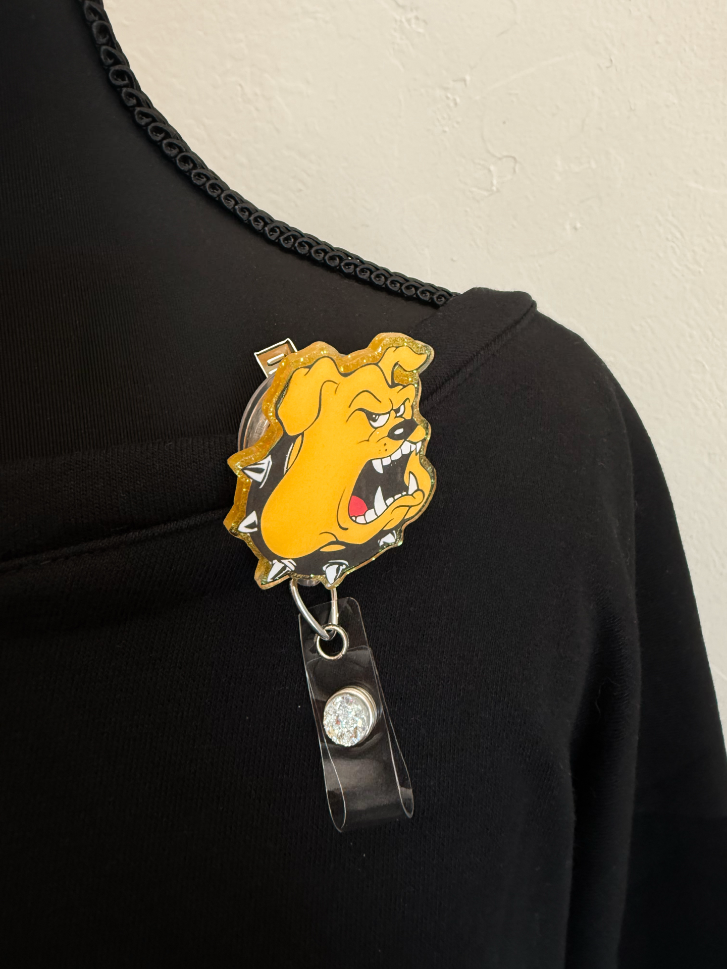 Bulldog Head Badge Reel